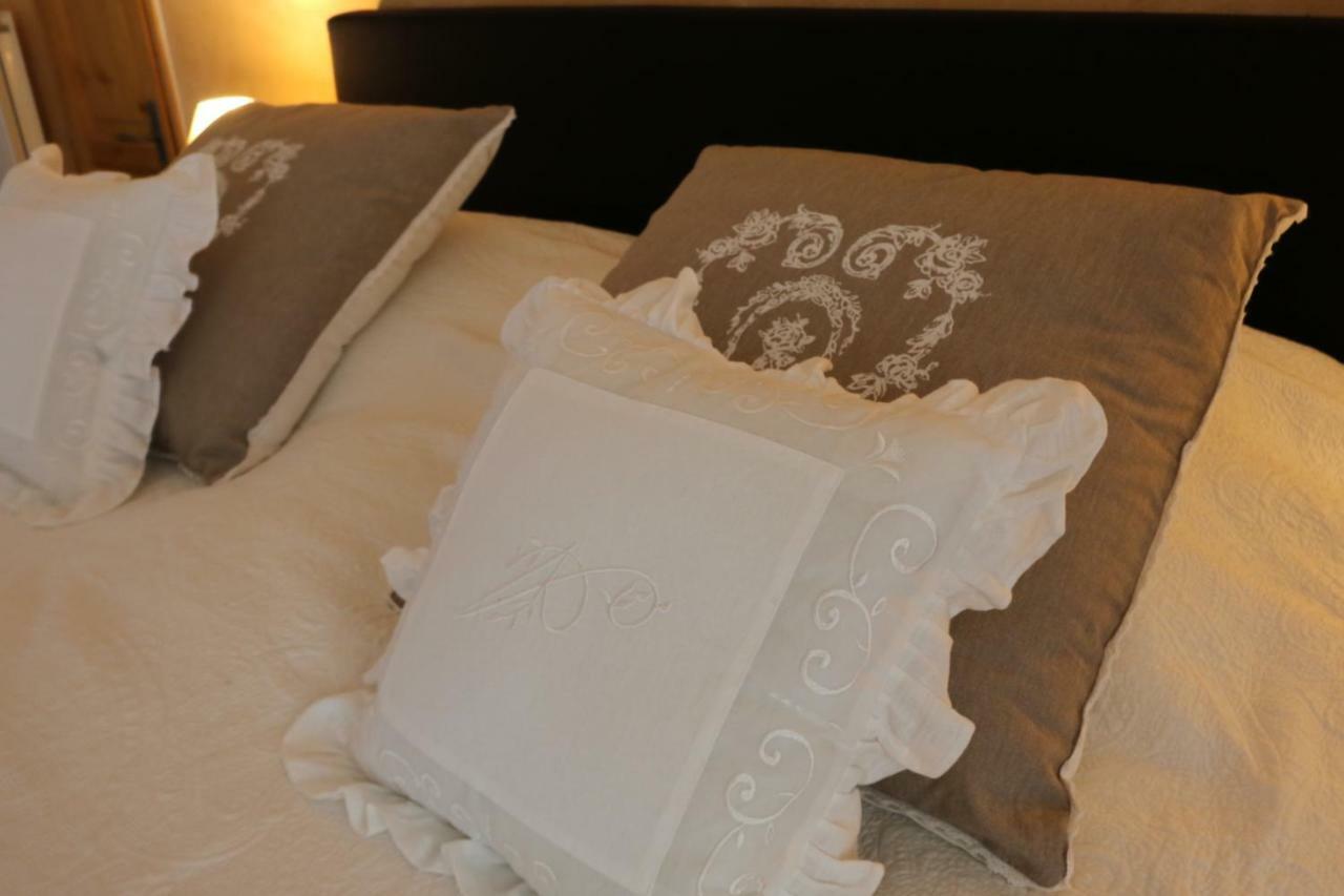 Le Moulin De Montsegur Bed & Breakfast Exterior photo